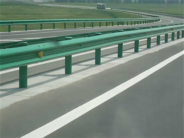 北海波形梁护栏在高速公路的应用